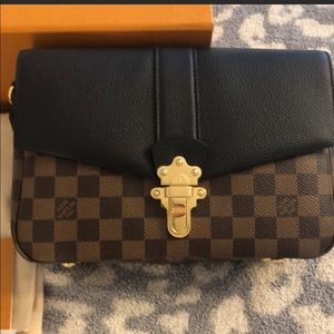 LOUIS VUITTON Clapton PM noir crossbody